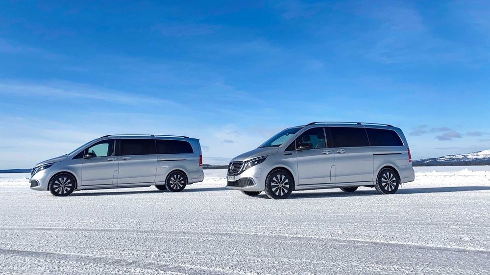 Inchiriere microbuz,   rent minivan, rent a car  aeroport, hotel