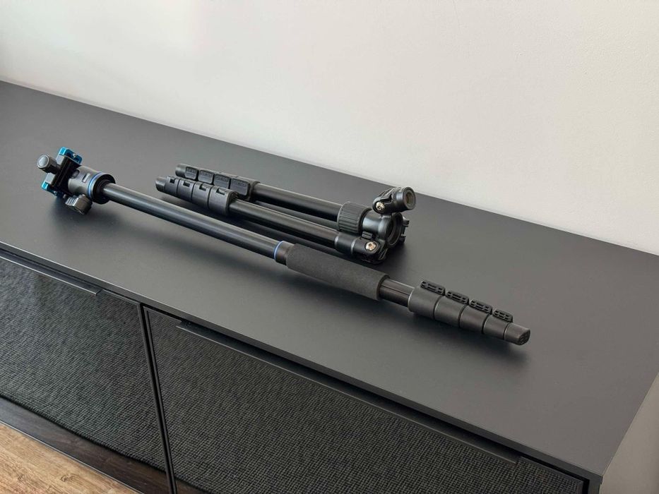 Алуминиев статив Benro и Трипозиционна глава с предавки