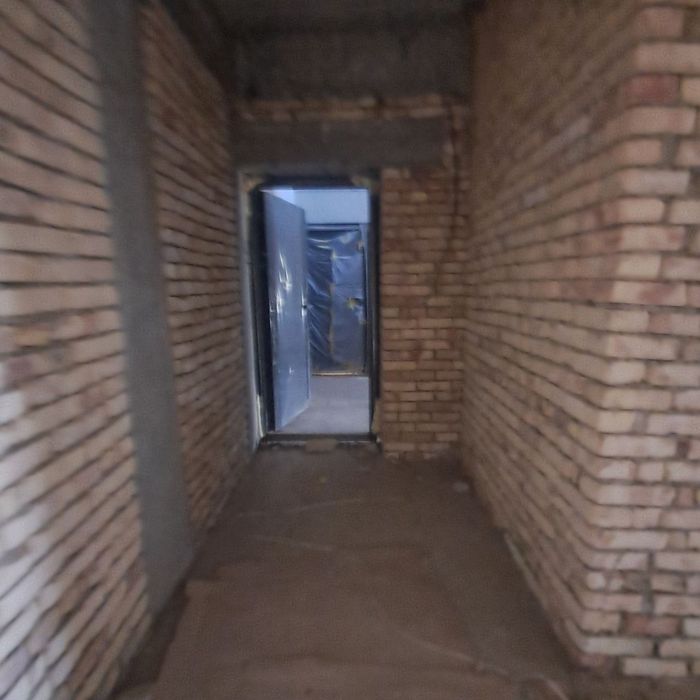Тезда 1 хоналик квартира сотилади. 4 кават 5 каватли дом. 43 кв.м очик
