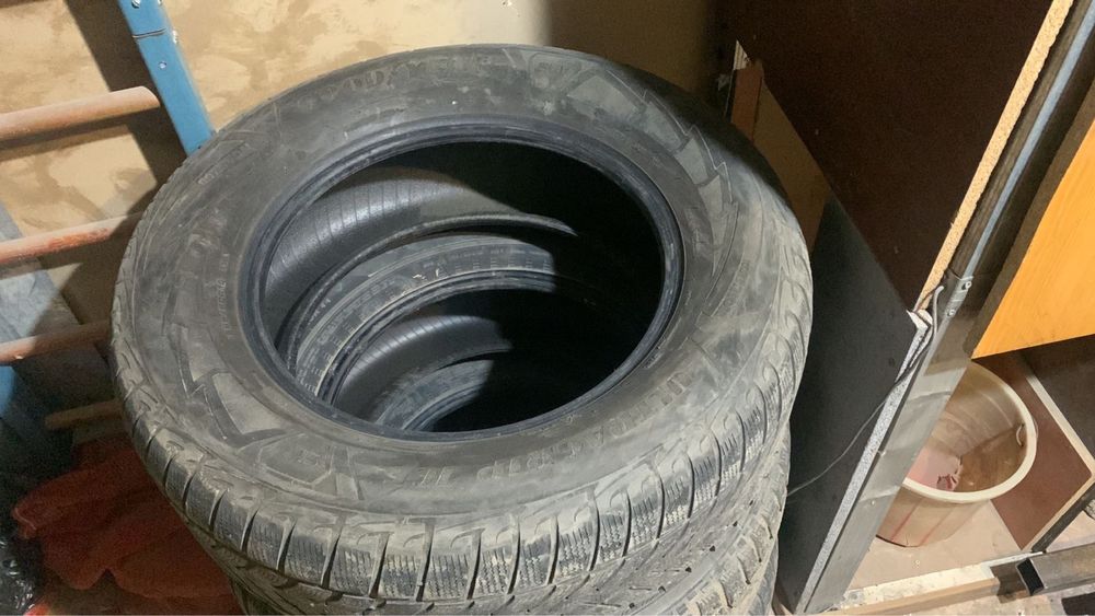 шина все сезонные R18