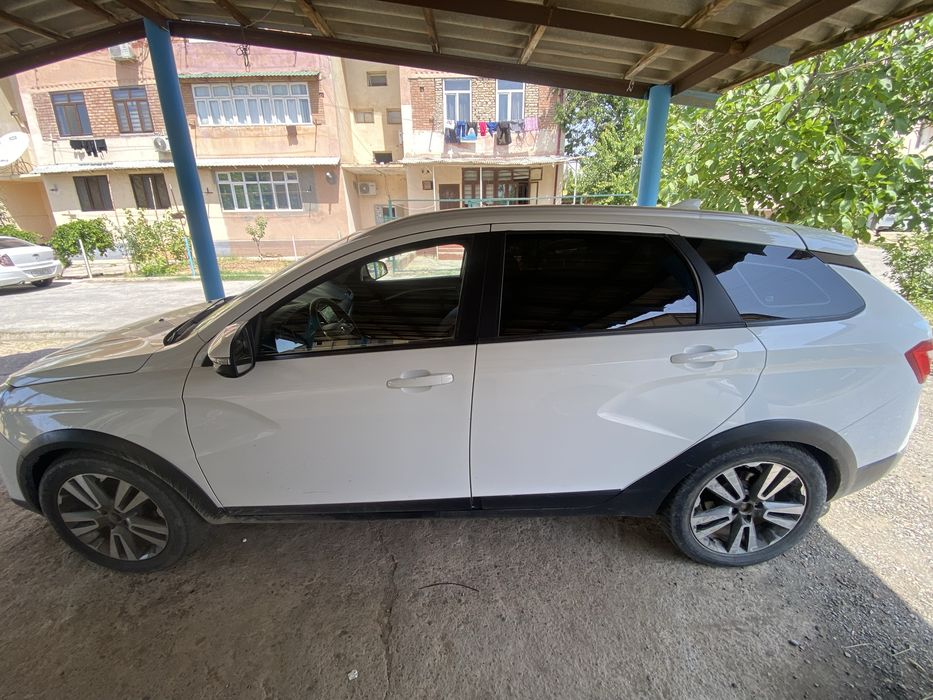 Lada vesta cross