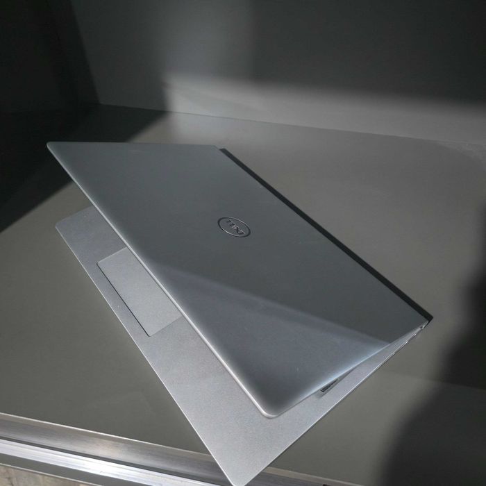 Intel Core i5 Yangiday Dell noutbuk