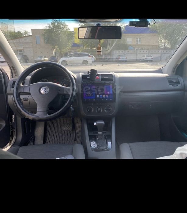 Volkswagen Golf 2005