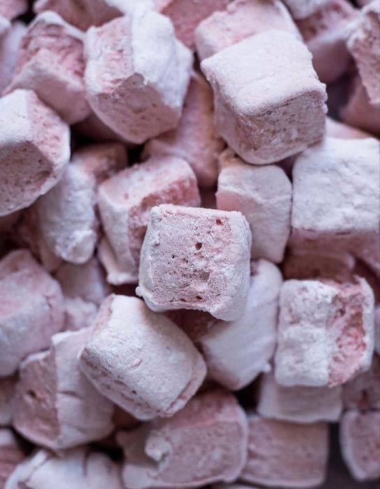 Сублимированное мороженое и фрукты