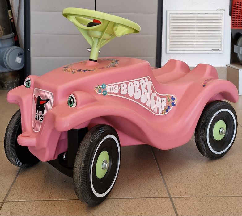 Masinute copii Big Bobby Car si gargarita Little Tikes CozyCoupe