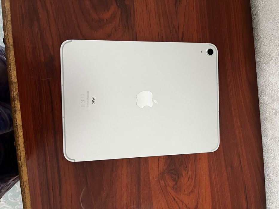 iPad 10.9 (10 поколения)