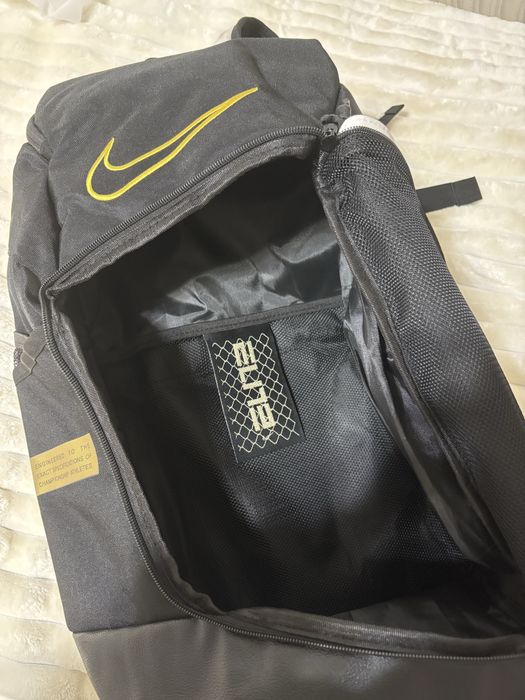 Nike Elite , black gold
