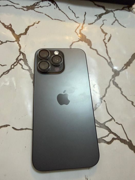 Vând iPhone 16 pro max