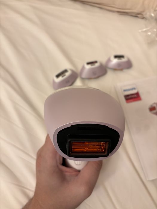 Фотоепилатор Philips - ГАРАНЦИЯ 1+ години,  BRI947/00, 450 000 импулса