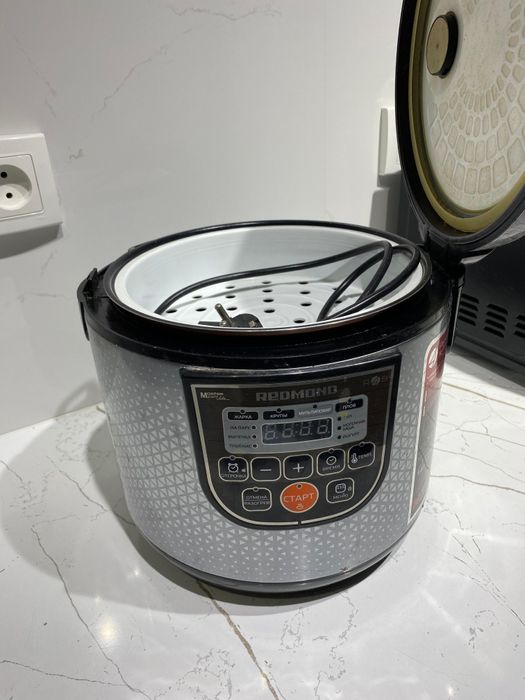 Мультиварка redmond