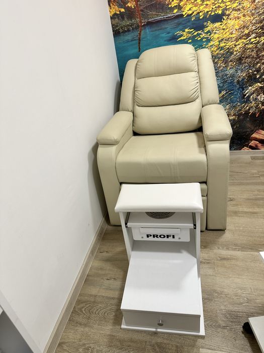 Стол за педикюр+прахоуловител Profi със стойка