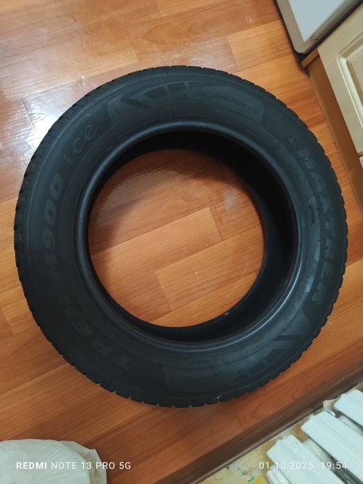 Покрышки зимние  б/у