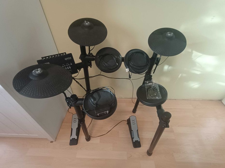 Yamaha DTX 402k електрически барабани