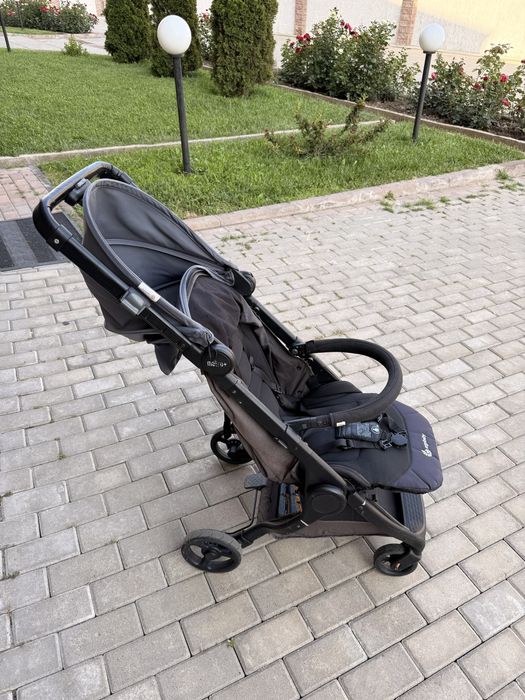 Коляска Ergobaby Metro+