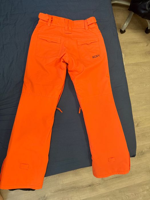 Ски екип Roxy: комплект яке и панталон (XS размер)