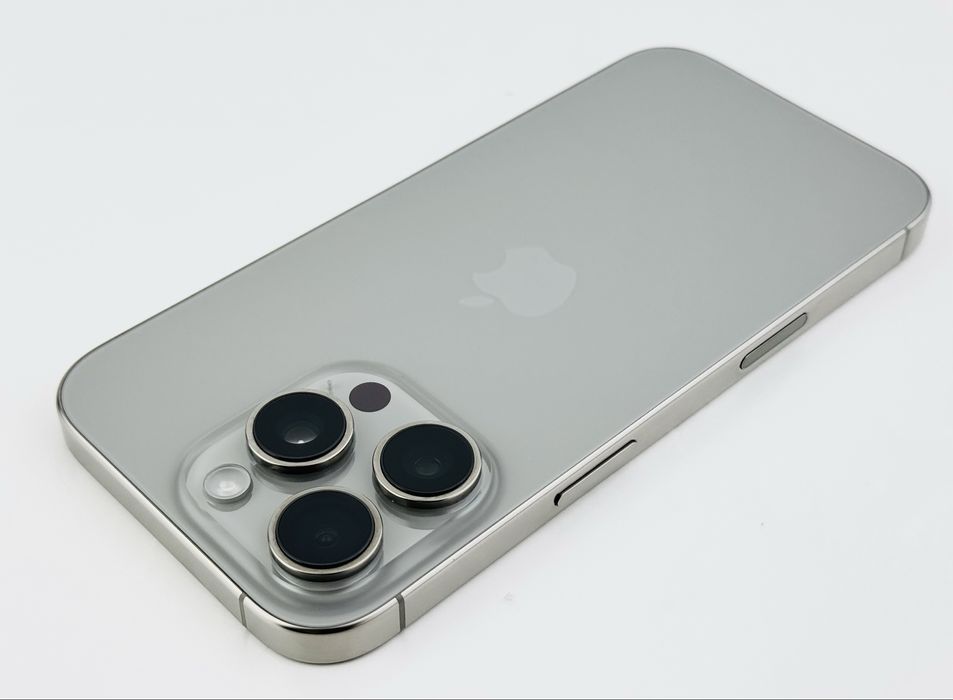 Apple iPhone 16 Pro Max 256GB Natural Titanium 93% Гаранция!