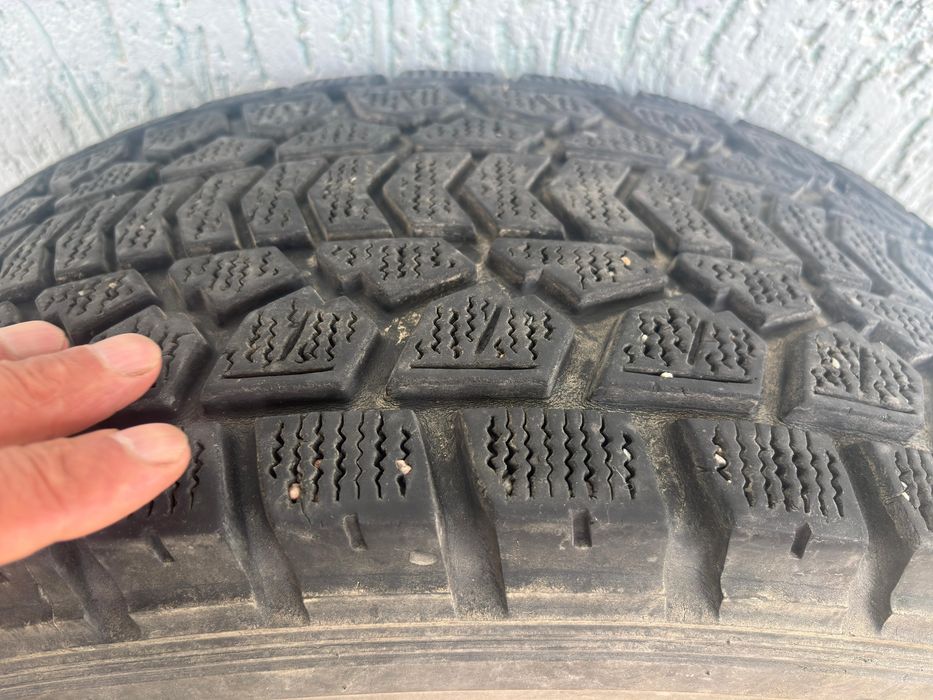 Автошины 275/60/R18 зимние
