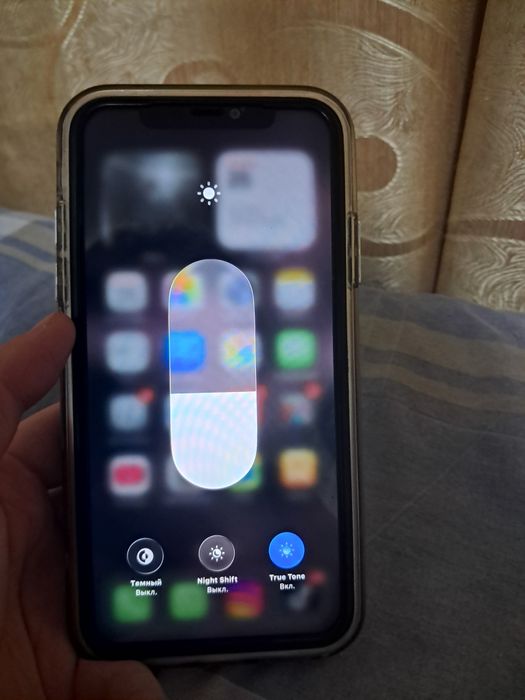 Продам Айфон 11 черный