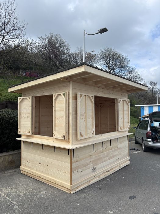 Дървени павилиони за бизнес.