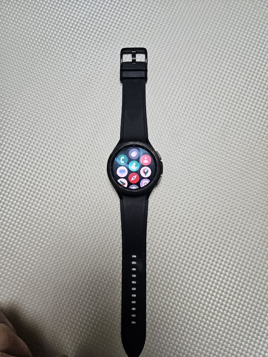 Продаются смарт часы Samsung galaxy Watch 4