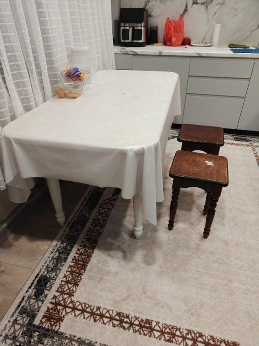 Продам кухонный стол