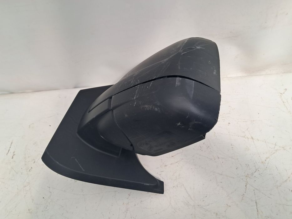 Огледало ляво Opel Vivaro B