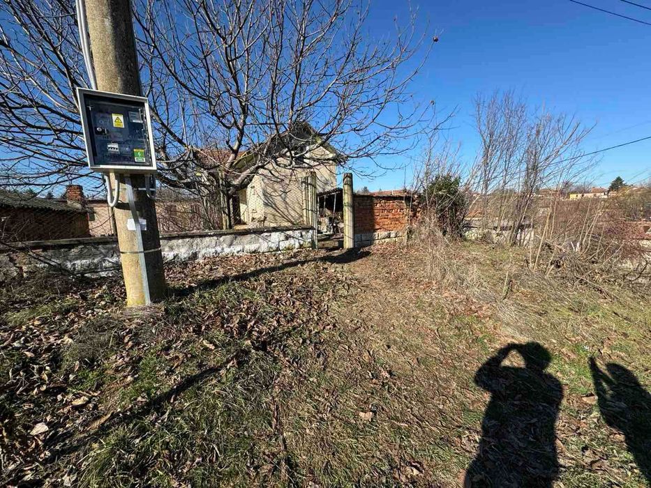 Продажба на къща в с.Баница