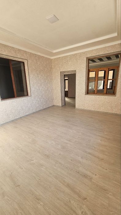 Фарход совхозида ховли  сотилади