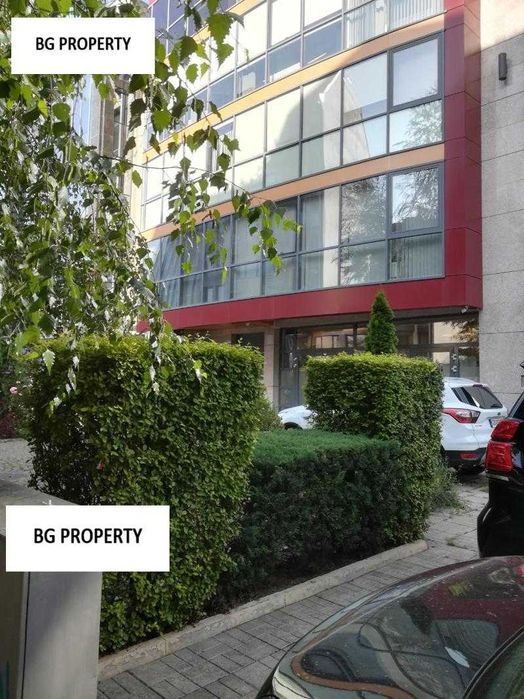 Дава се под наем Офис в София, Център - 214 кв.м за 2568 € - Снимка #1