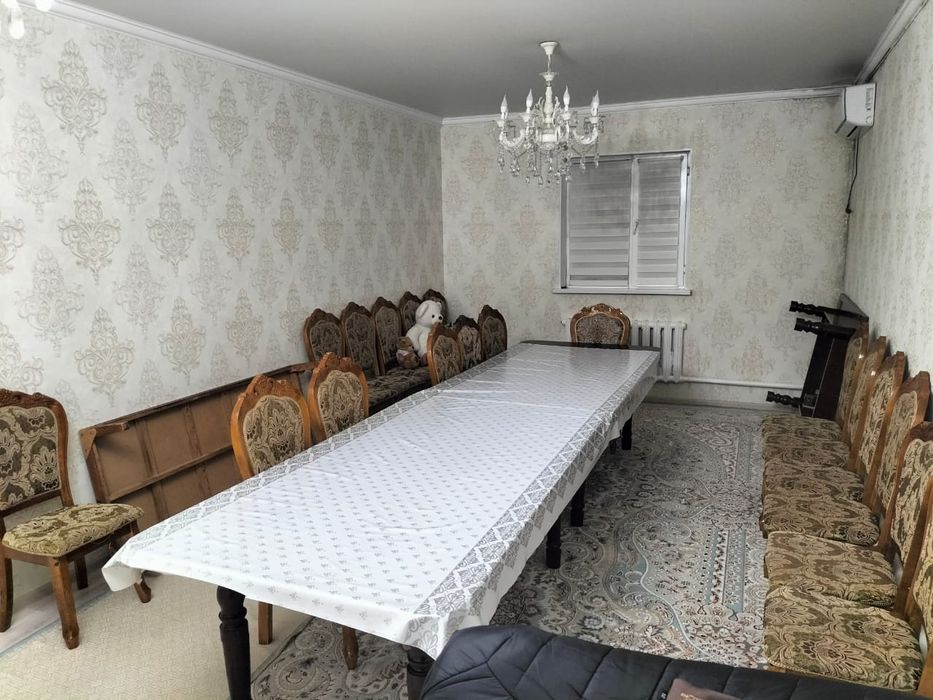 Стол с стулями б/у