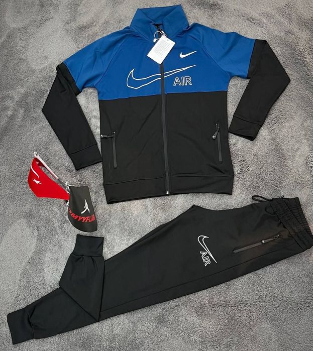 Trening de bărbați 
S L XL Xxl