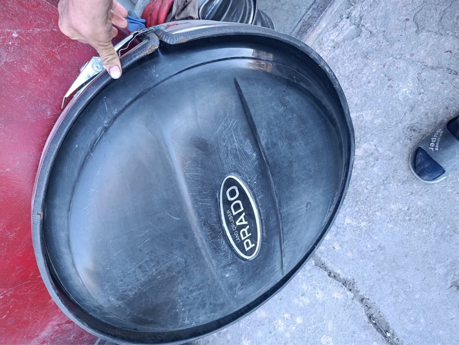 Шехол сатылады прадоға