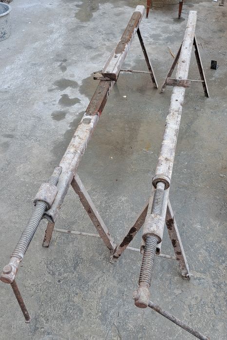 Зажим.    2. Та       эшик ромкалар учуч