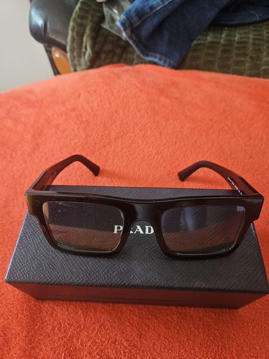 Ochelari de soare Prada