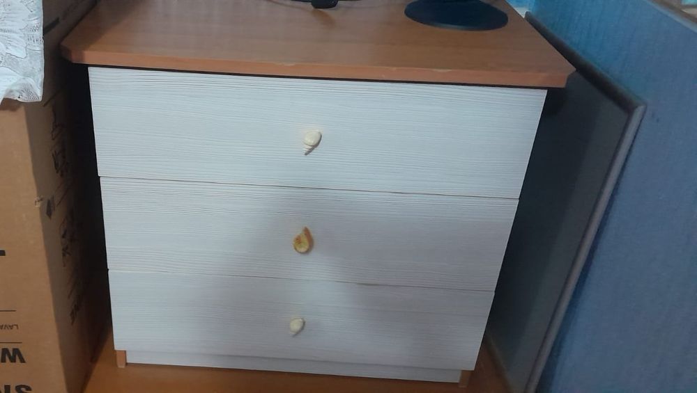 Продаётся комплект мебели