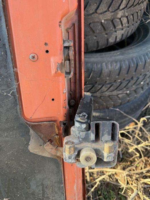 Странична врата от бус мерцедес 310