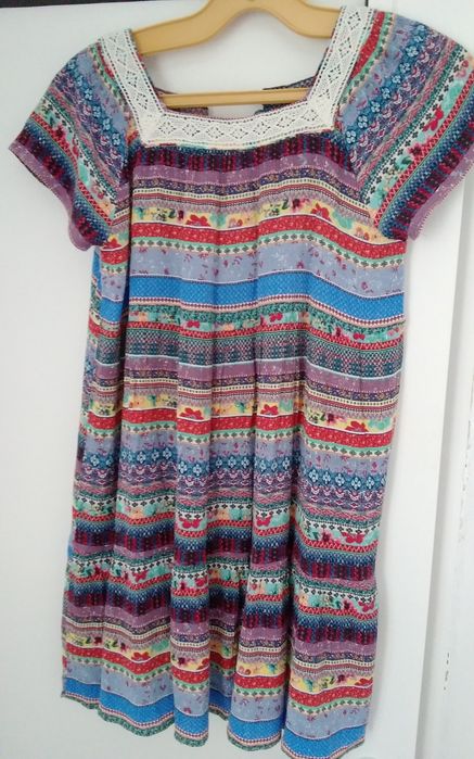 Лот от сандали и  бели обувки