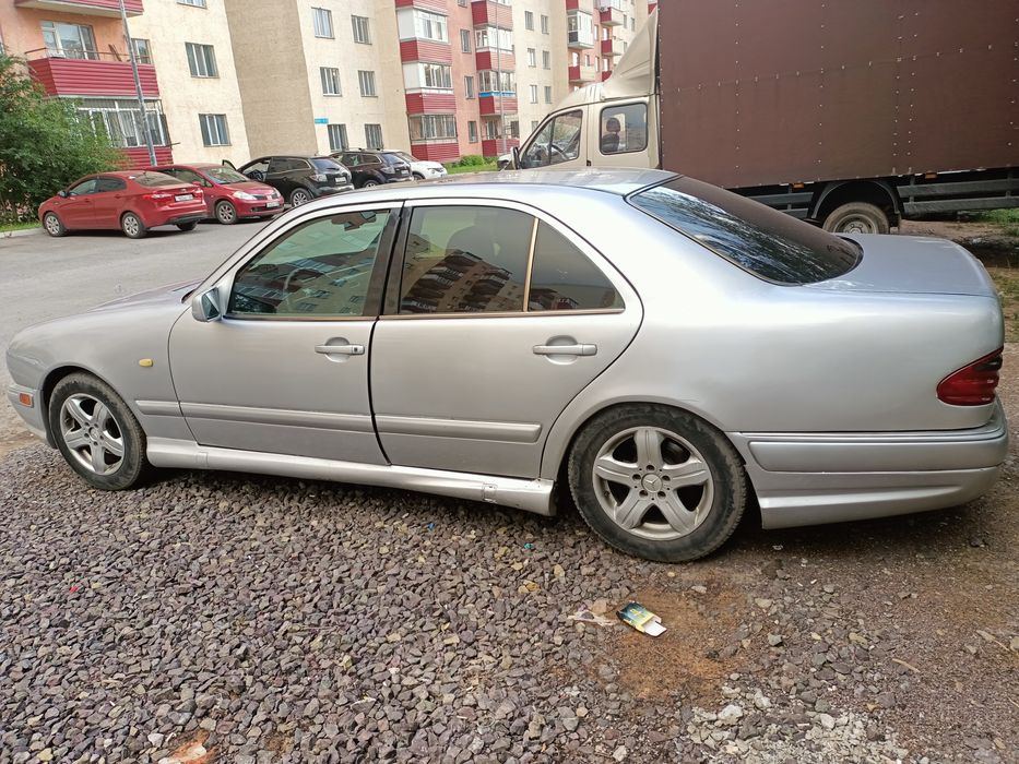 Продам Мерседес 210