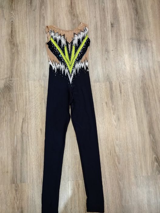 Jackie - Майо за художествена гимнастика за ръст около 135см.