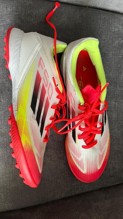 Pantofi sport de fotbal