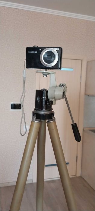 Штатиф для видео и фотокамер