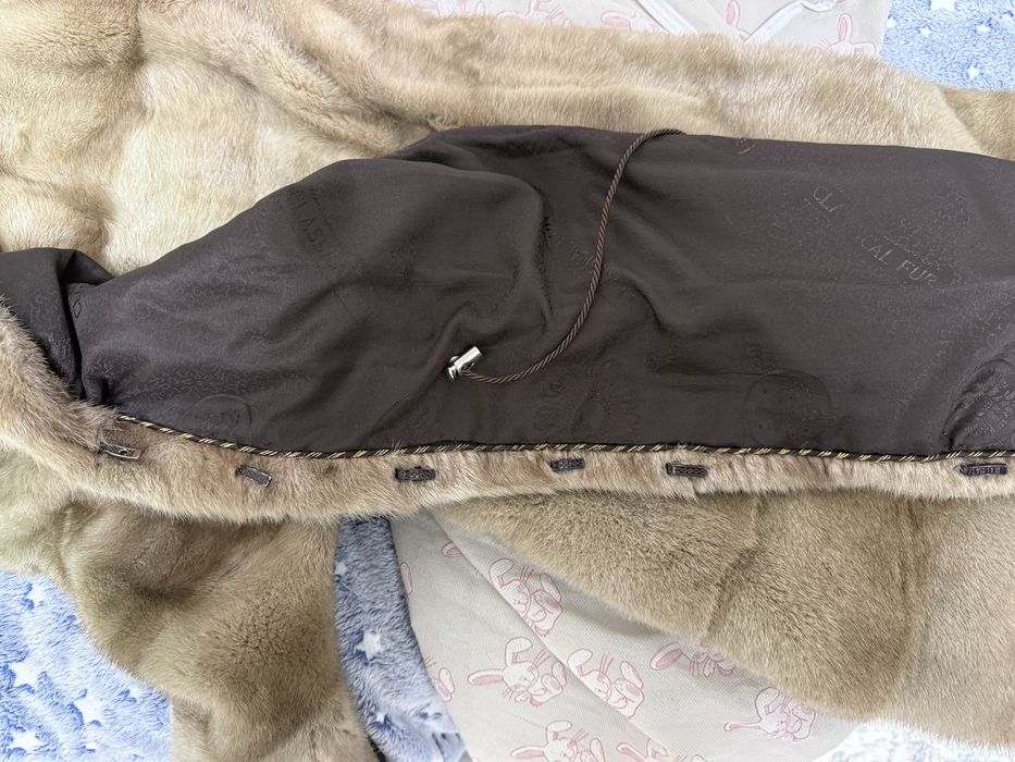 Шубка норковая.