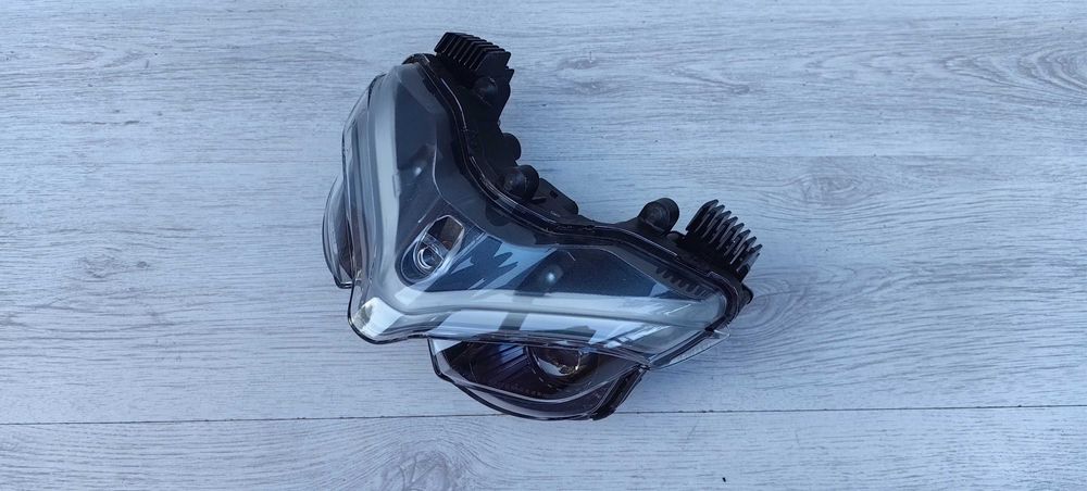 Фар за мотор Aprilia StreetFighter V4 / Априлия Стрийтфайтър В4