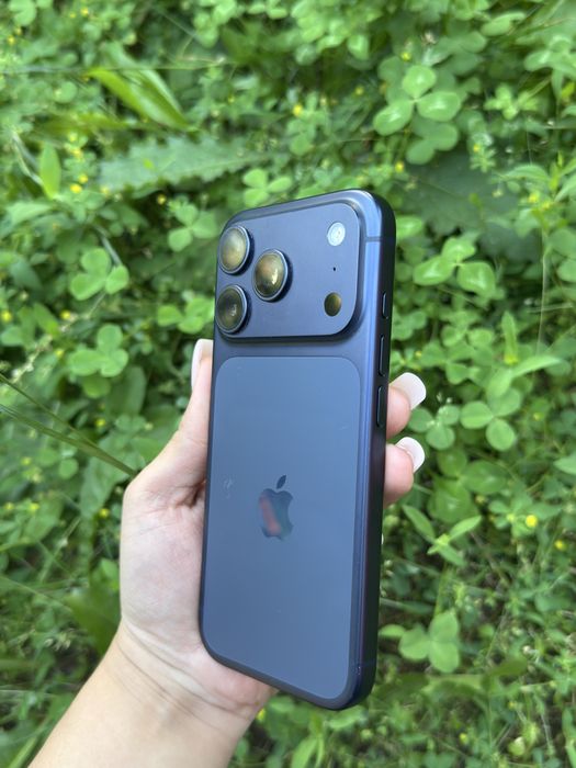 Телефон iPhone 17 pro