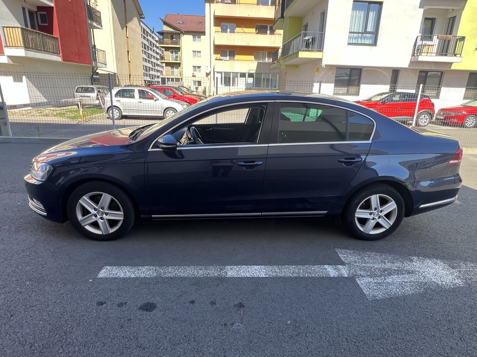 VOLKSWAGEN Passat 0 — imagine 2