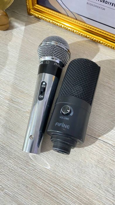 Zvukovoy karta mikrafonlar sotiladi