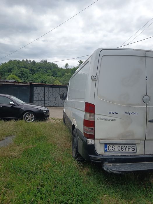 Vând întreaga sau pe bucăți deoarece când expiră asigurare o radiez luna 10. Detalii privat