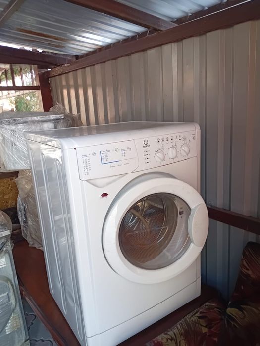 Продам стиральную машину