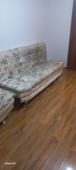 продаю диван и два кресла