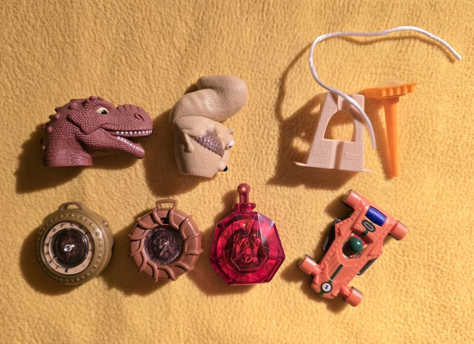 McDonald's и Nesquik Играчки